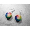 Par de Pendientes artesanos ecológicos realizados con papel reciclado. Multicolor. Base Baño Plata. Piezas únicas.