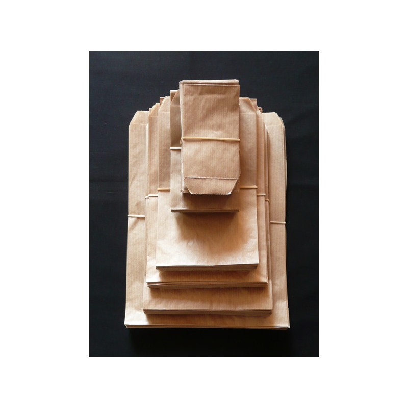 21 x 29 cm. 10 Bolsas de papel kraft. Mil usos.