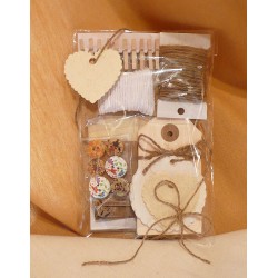 Kit de material para envolver regalos o detalles, manualidades o Scrapbooking.