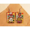 Par de PENDIENTES con CROMOS troquelados ORIGINALES. Mod. PAREJA TRAJE BRASIL.